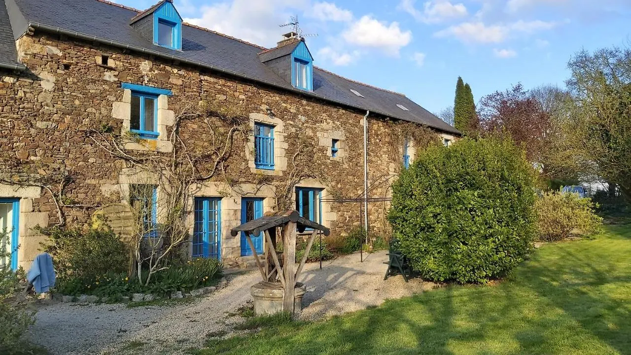 Holiday home Domaine De La Tarais Villa Calorguen