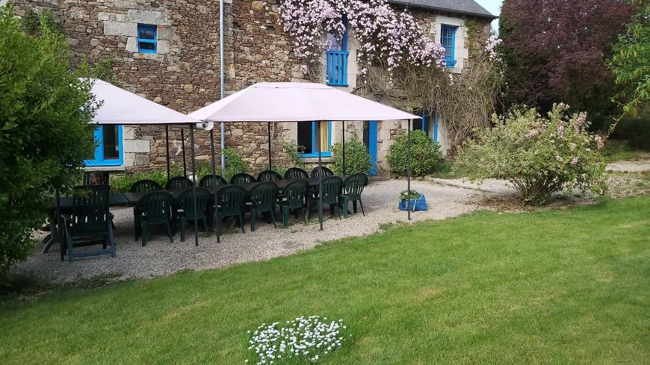 Domaine De La Tarais Villa Calorguen Holiday home