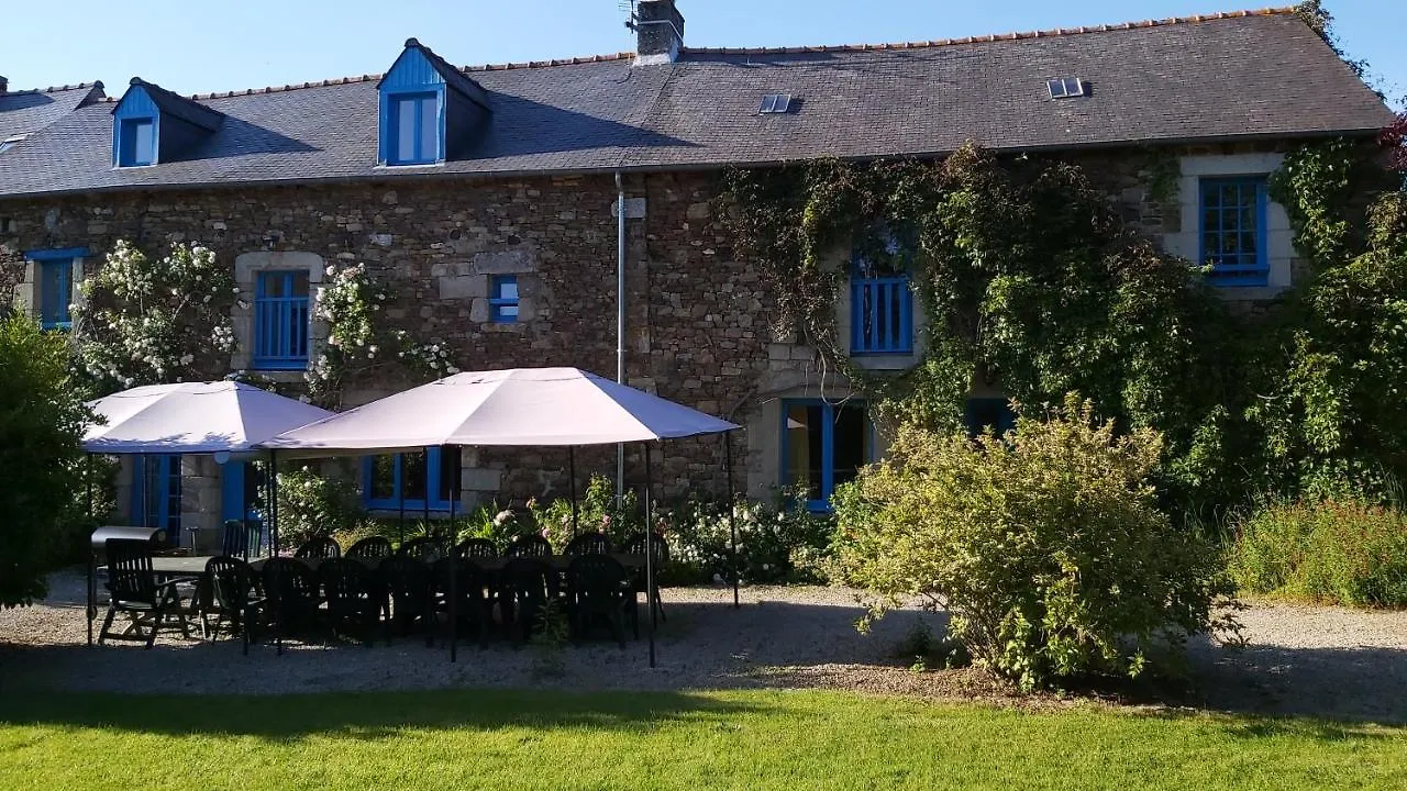 Holiday home Domaine De La Tarais Villa Calorguen